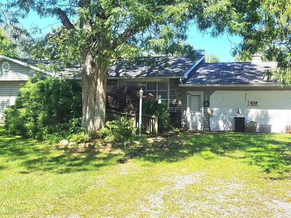 67 Muffley Nursery Rd, Milton, PA 17847