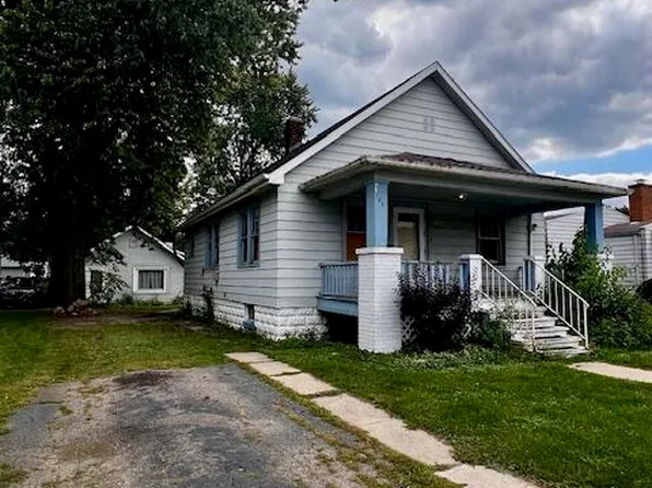 209 S 15th St, Chesterton, IN 46304