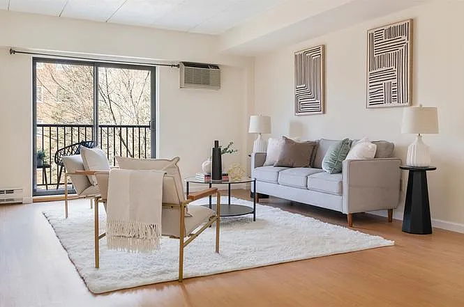 135 Pleasant St #605 — Photo 4