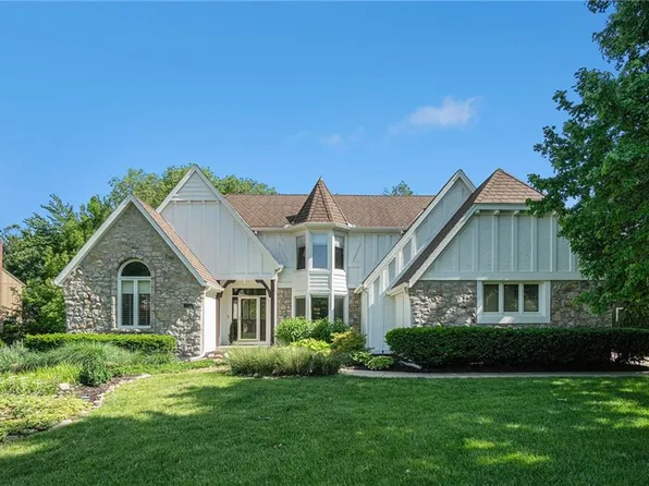 11017 W 125th St, Overland Park, KS 66213