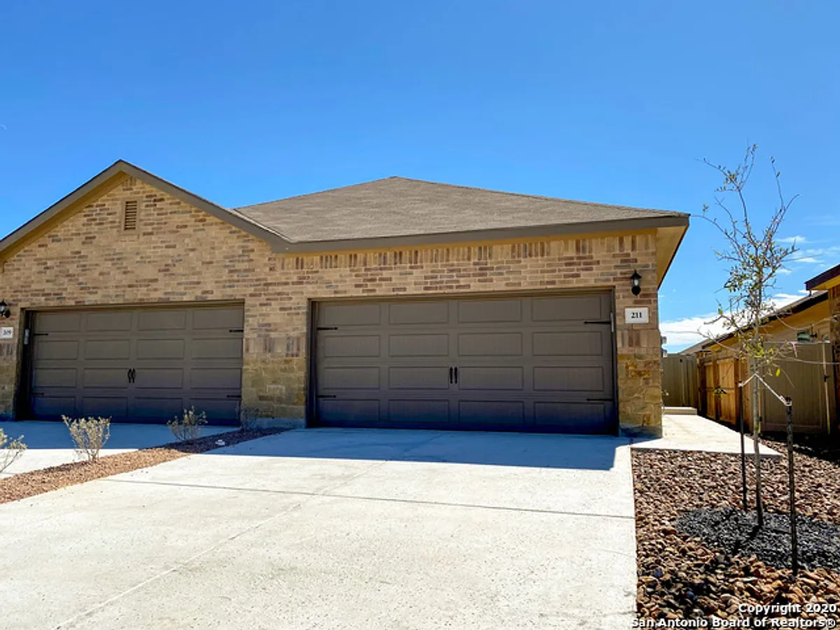 Building Photo - 211 Kaspar Way