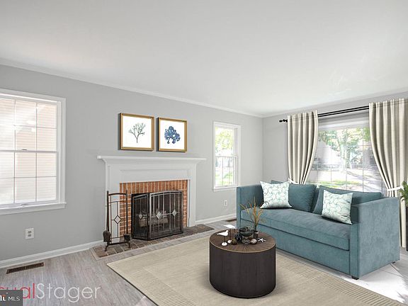 5th image of 103 Ocean Pkwy