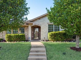 1741 Venus Dr W, Lancaster, TX 75134