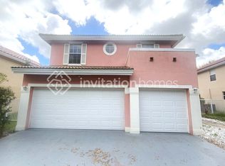 6 Valencia Dr, Boynton Beach, FL 33436