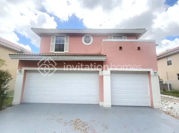 6 Valencia Dr, Boynton Beach, FL 33436