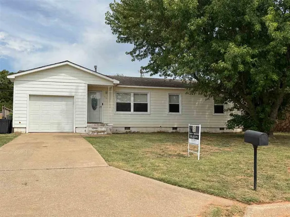 414 N East Dr, Fletcher, OK 73541