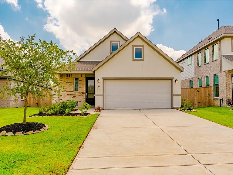 6671 Iron Clover Dr — Photo 2