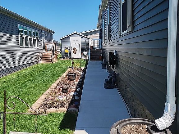 4th image of 3337 Courtland Ct