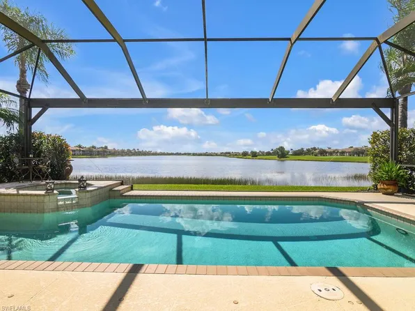 10414 Smokehouse Bay DR SW, NAPLES, FL 34120