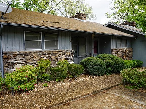 2nd image of 5 Cora Cir