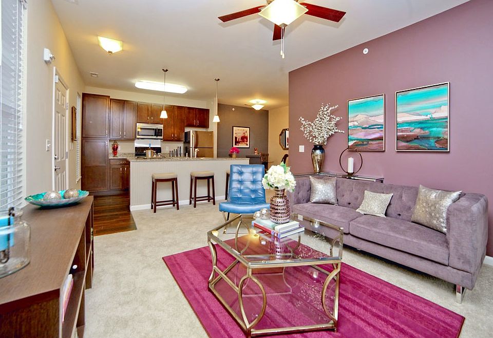 1st image of 15715 Exploration Blvd