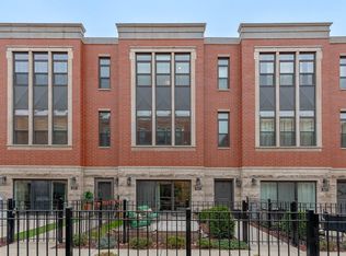 2237 W Coulter St APT 3, Chicago, IL