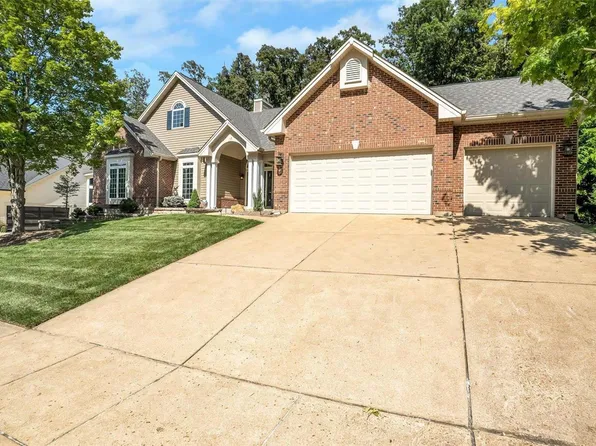 722 Southern Hills Dr, Eureka, MO 63025