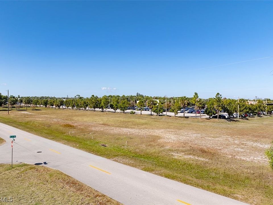 1st image of 603 NE Pine Island Ln