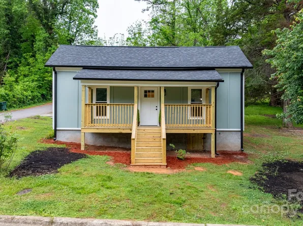 18 S Coulter Ave, Newton, NC 28658