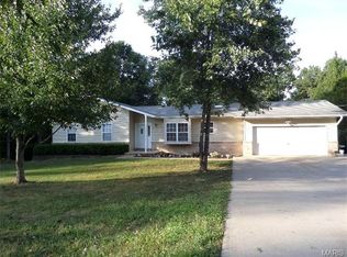 1529 Country Woods Dr, Robertsville, MO 63072