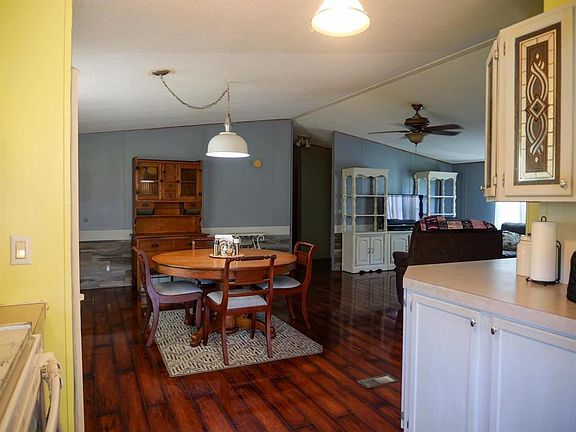 4th image of 312 Atherton St