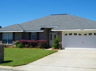 10017 Parker Lake Cir, Navarre, FL 32566