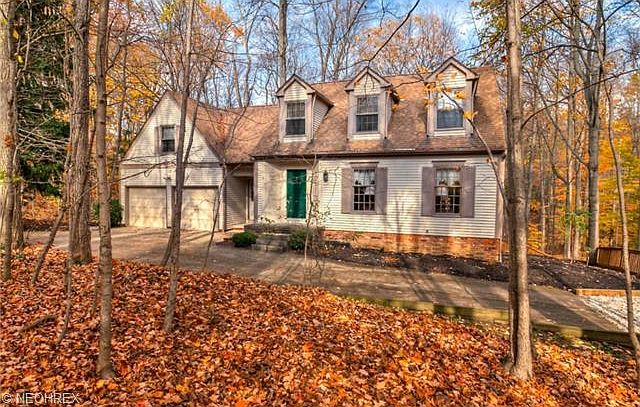 1st image of 835 Coy Ln