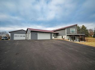 730 N Meadow Dr, Hudson, WI 54016