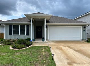 5276 Peach Dr, Pace, FL 32571
