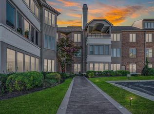 5024 Hunting Hills Sq, Roanoke, VA 24018