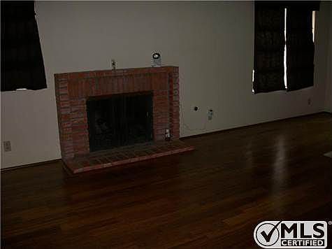 3rd image of 1842 Parkland Way