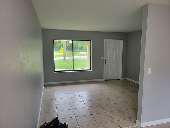 2nd image of 2625 SE Mariposa Ave