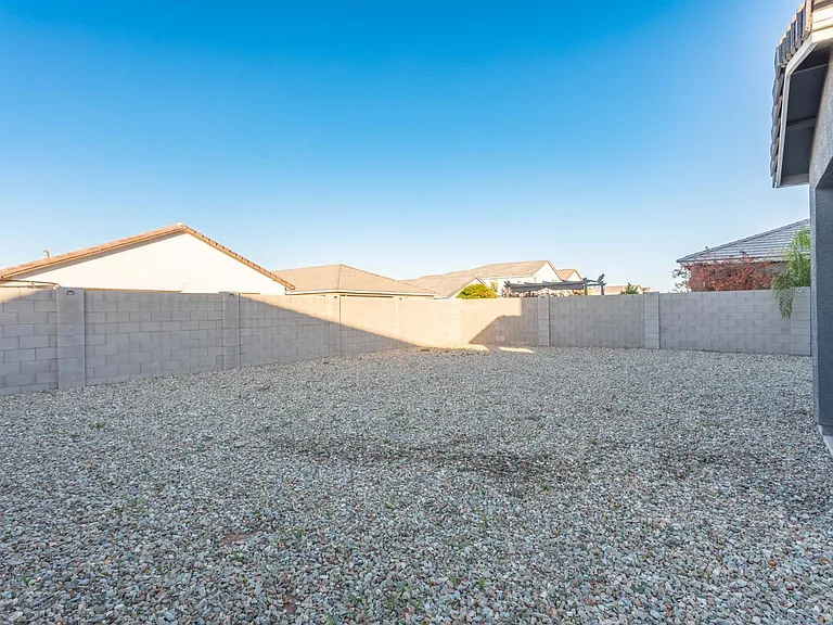 36094 W Santa Barbara Ave — Photo 21