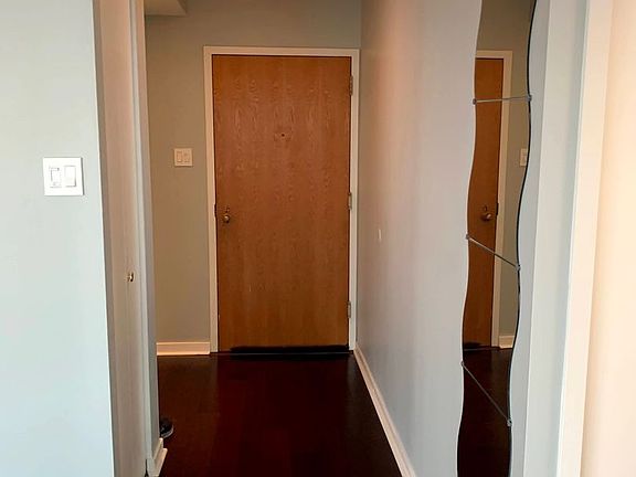 4th image of 211 E Ohio St APT 1716