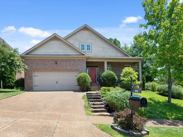 600 Collins Crest Ct, Nashville, TN 37221