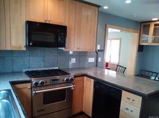 329 1st St, Rochester, MI 48307