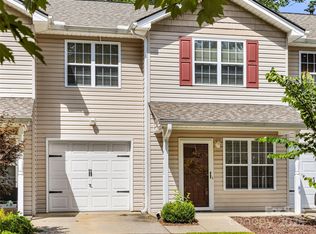 112 Creekside Dr, Brevard, NC 28712