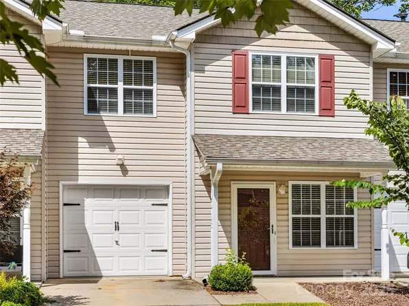 112 Creekside Dr, Brevard, NC 28712