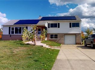 2583 Stony Point Rd, Grand Island, NY 14072