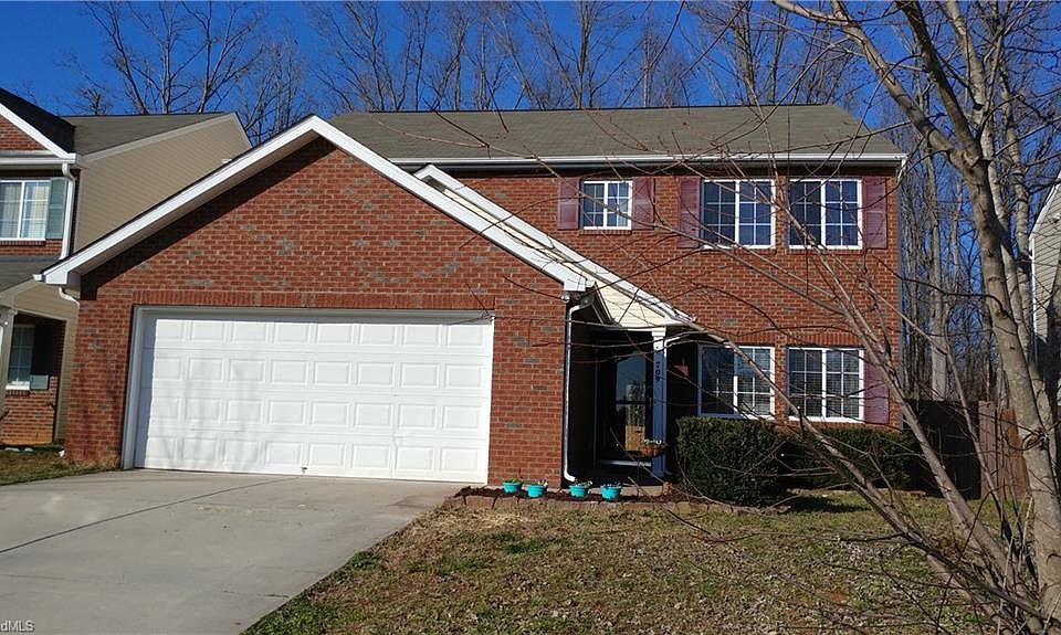1st image of 709 Hidden Lake Ct