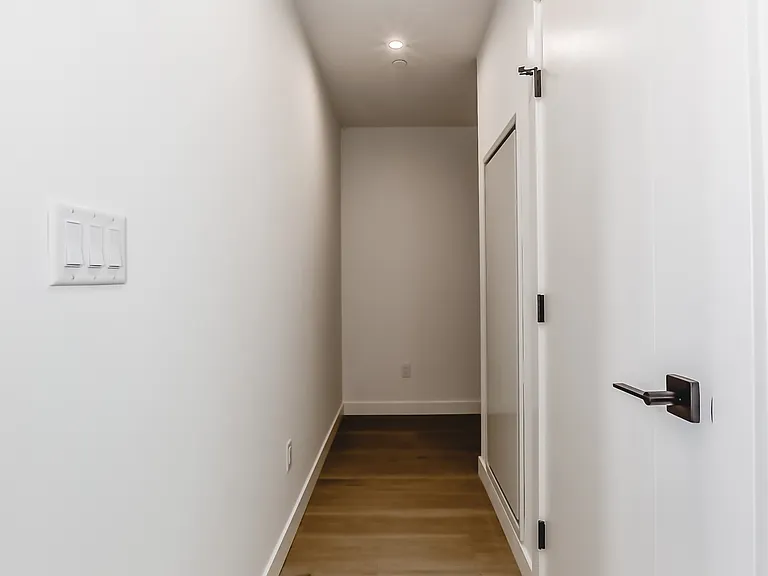 606 Broadcast Ave SW #8375 — Photo 46