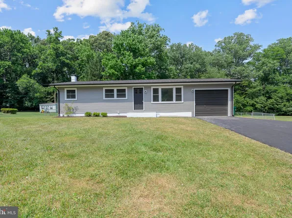 58 Arbutus St, Elkton, MD 21921