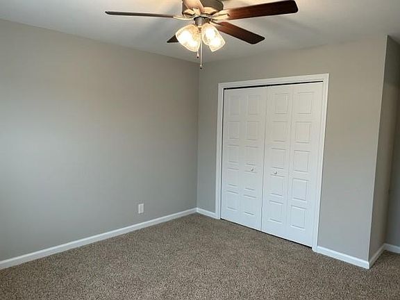 3rd image of 1215 Cottonwood Dr