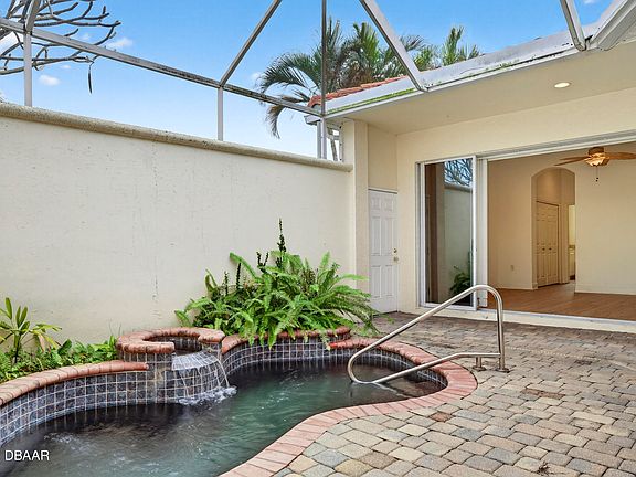 4th image of 8652 Villanova Dr #1001