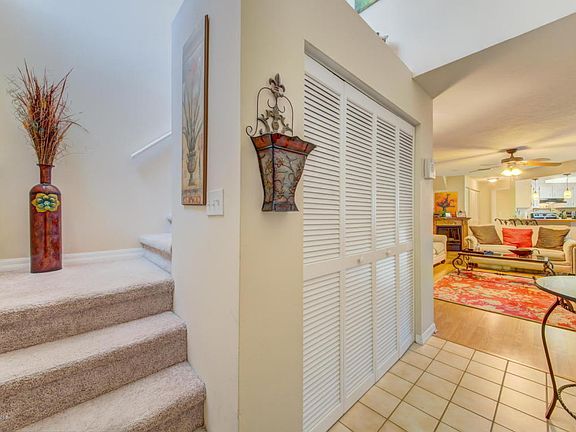 5th image of 903 Castle Pines Ct