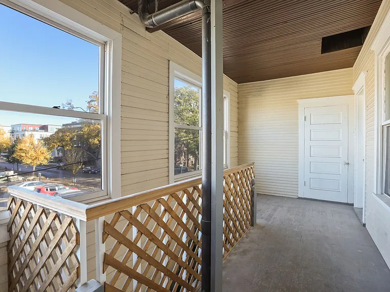 1402 West 28th Street — Photo 11