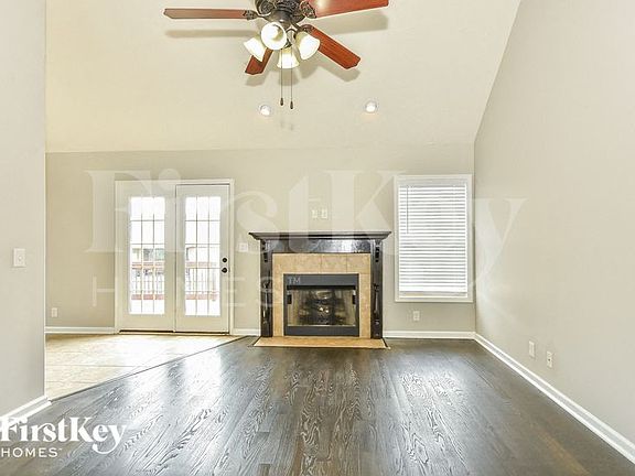 3rd image of 3489 Sikorsky Ln