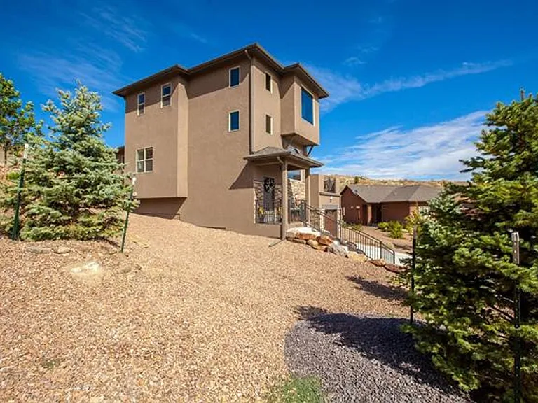 207 Secret Canyon Ct — Photo 4