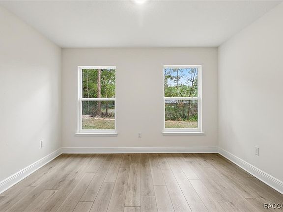 4th image of 9138 N Alpinia Dr