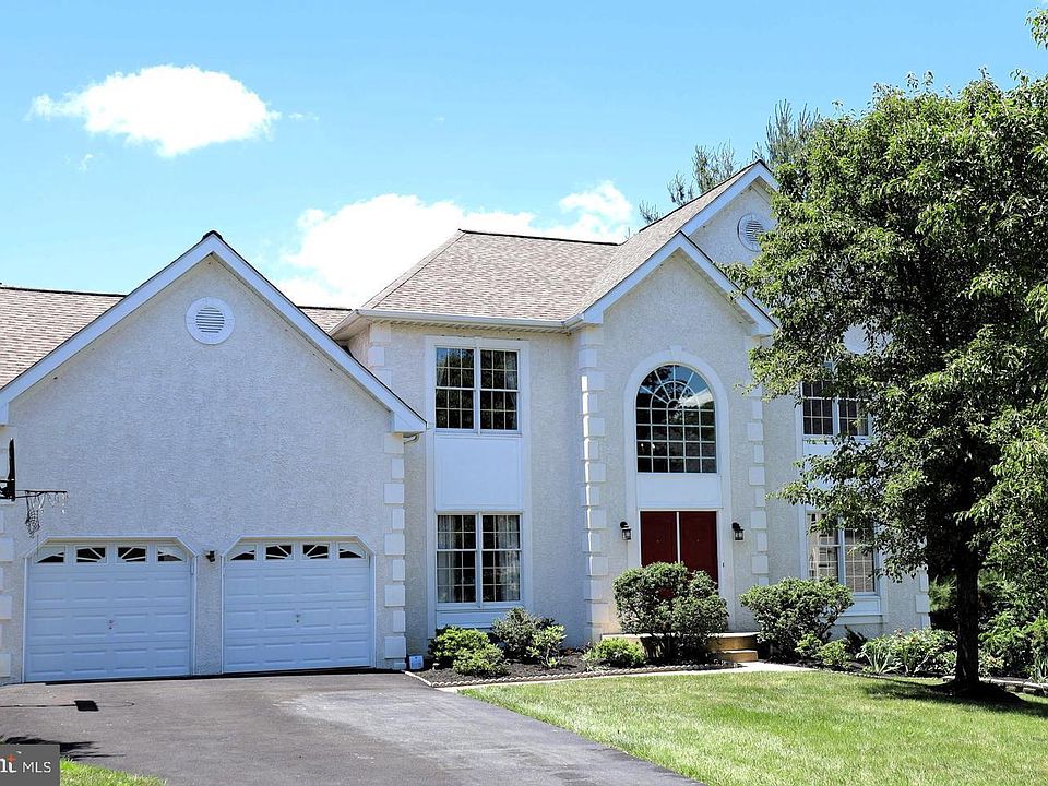 1st image of 1410 Merlin Cir