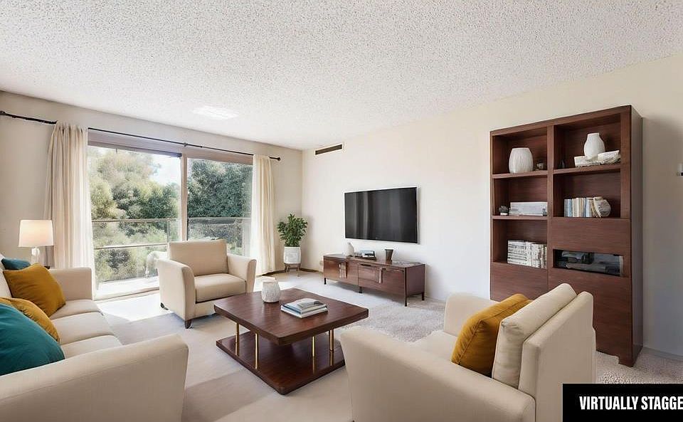1st image of 210 W Grant St APT 204