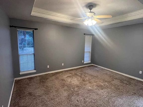 3rd image of 1013 Brown Dr