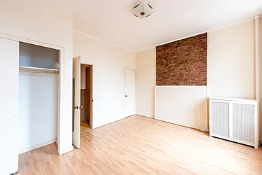 Rented by WIRE International Realty