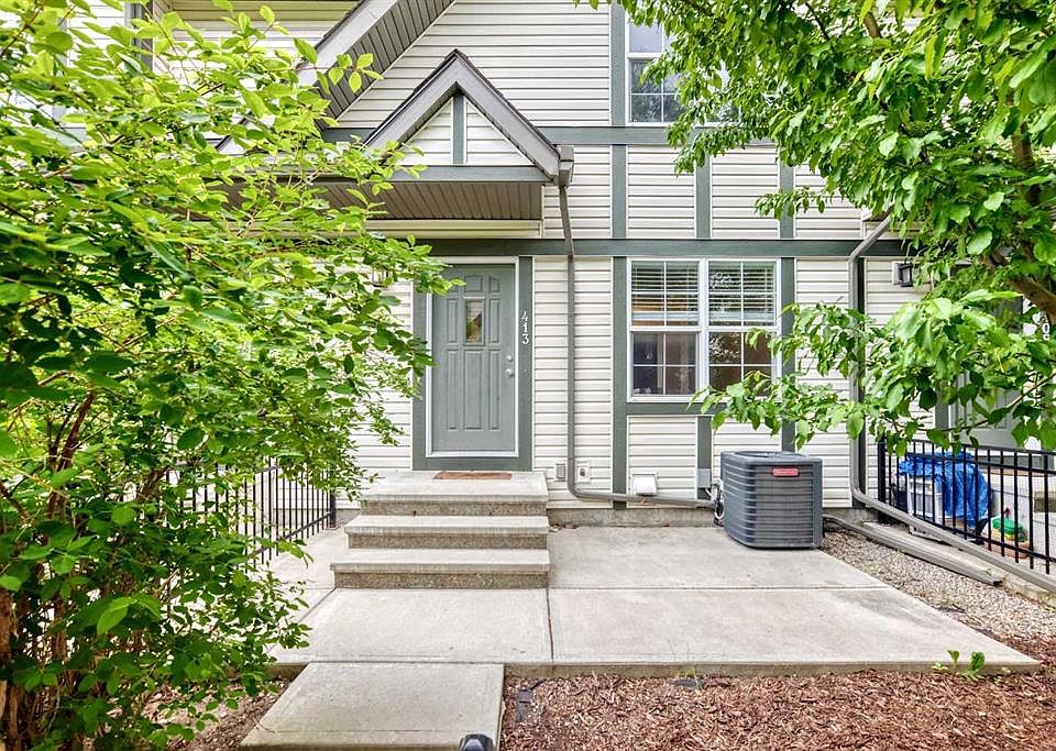 1st image of 413 Cranford Ct W